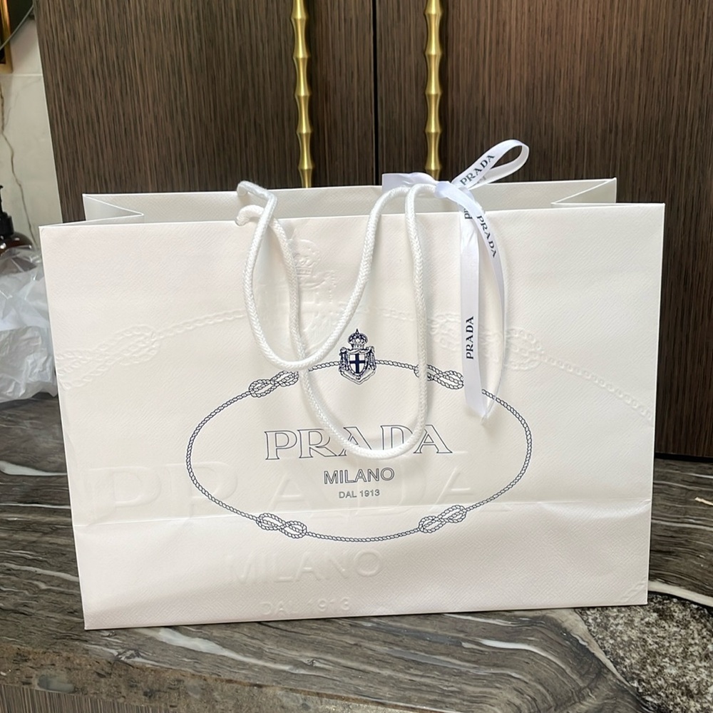 PRADA Shopping Bag ๐๏ธ